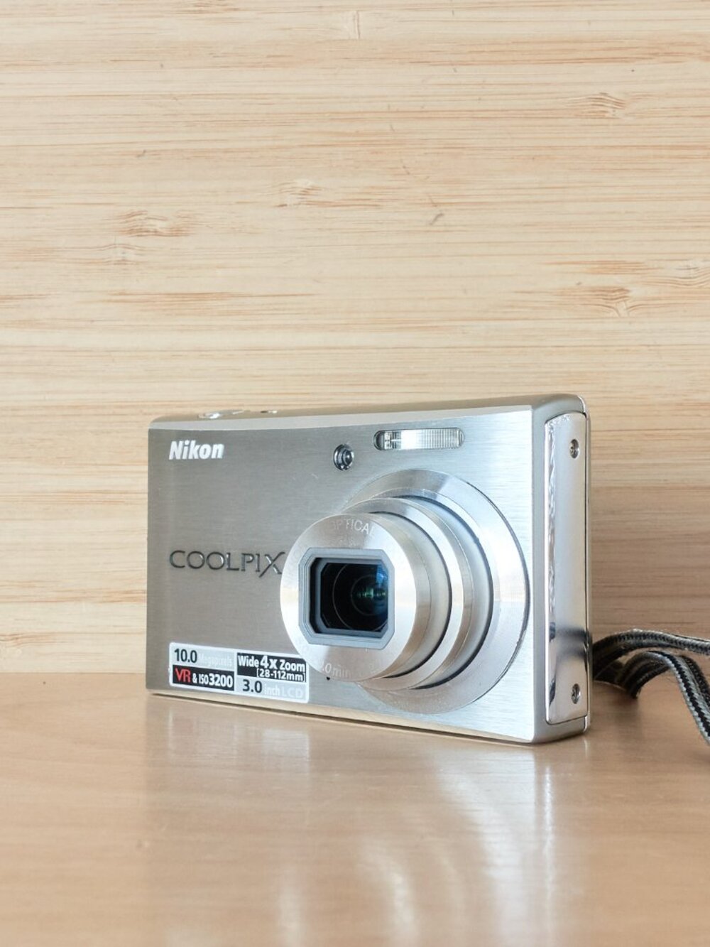 Nikon Coolpix S610 10MP Digital Camera Tested Working Compact Point Shoot
